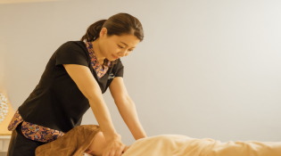 東京中野にあるスウェディッシュマッサージサロンです。